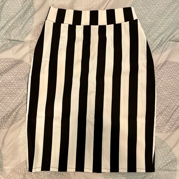 HEMET STRIPED PENCIL SKIRT - Picture 3 of 5
